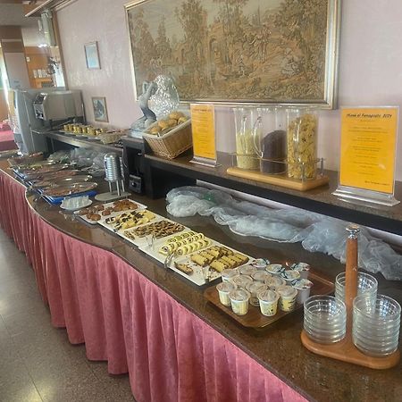 קאבדג'ו Hotel Olisamir מראה חיצוני תמונה