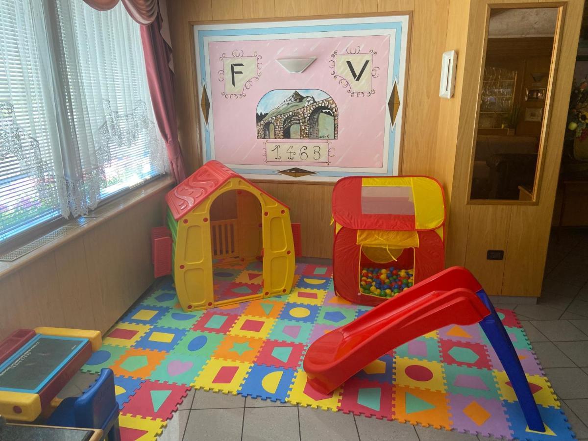 קאבדג'ו Hotel Olisamir מראה חיצוני תמונה