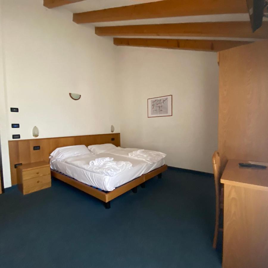 קאבדג'ו Hotel Olisamir מראה חיצוני תמונה
