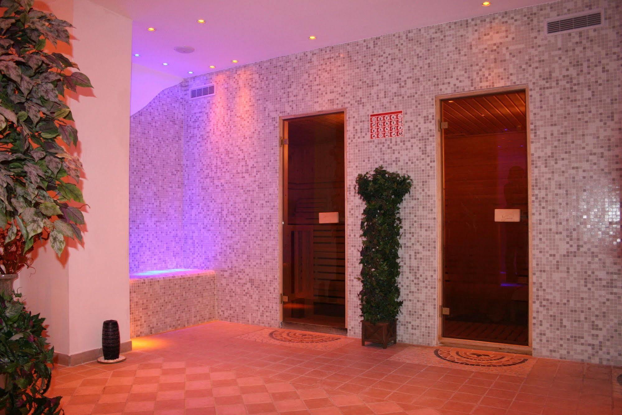 קאבדג'ו Hotel Olisamir מראה חיצוני תמונה